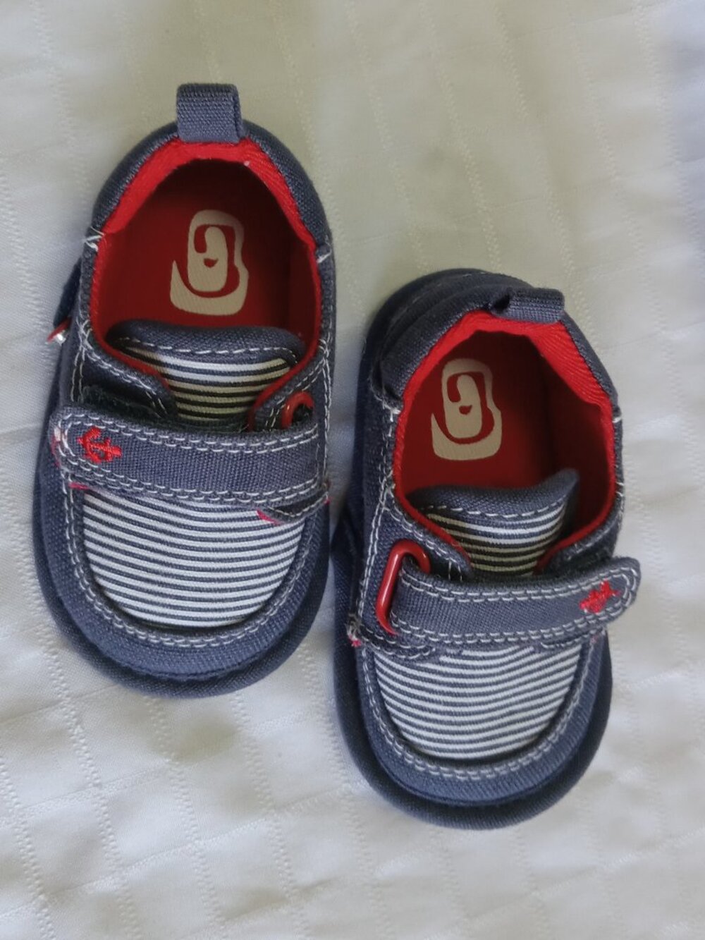 Small vintage blue and red 100% Cotton loafers with marine design 4 1/4 inches